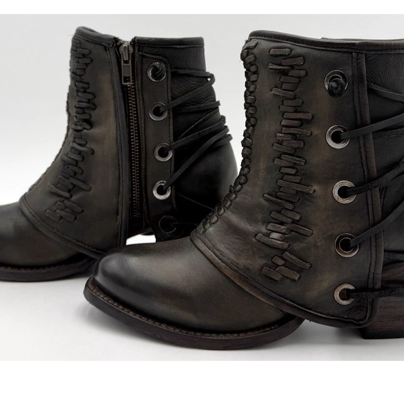Freebird Cedrick | Black | Sz 8 - Women’s Leather Booties EUC - Picture 2 of 11